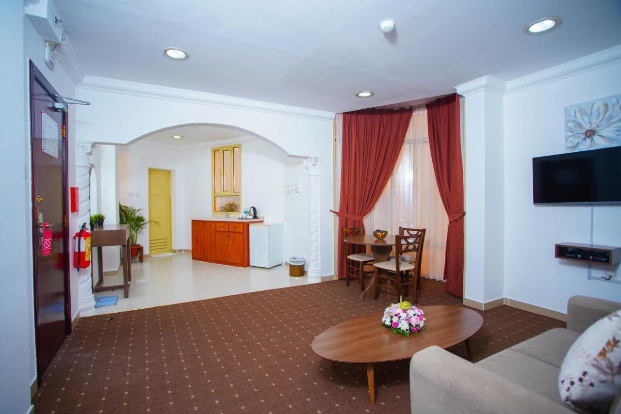 La Villa Hotel Doha Ngoại thất bức ảnh