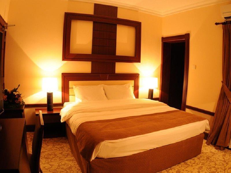 La Villa Hotel Doha Ngoại thất bức ảnh